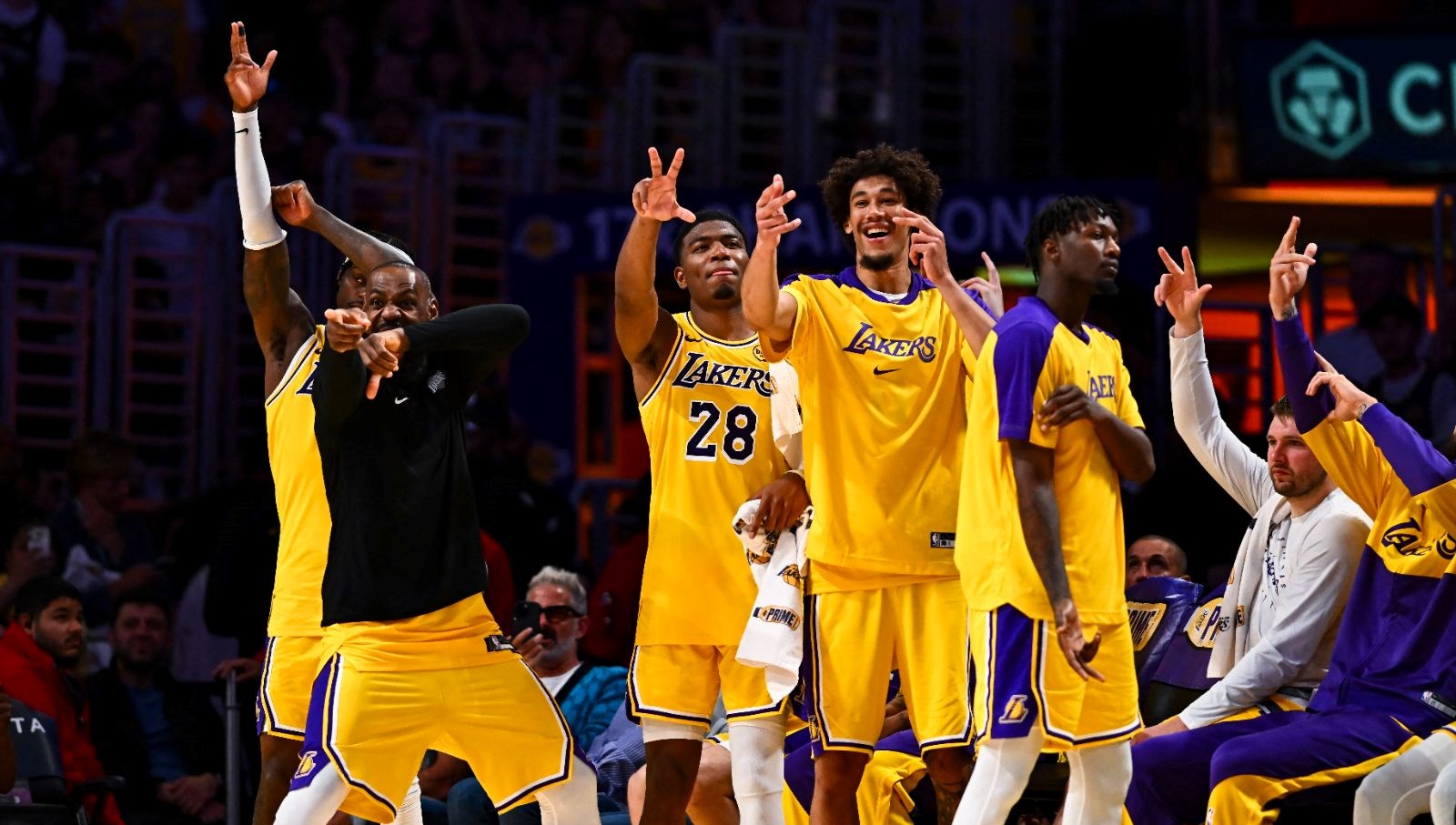 Lakers'ten Rockets'e farklı tarife 71 lakersten rocketse farkli tarife YrLN5DTt