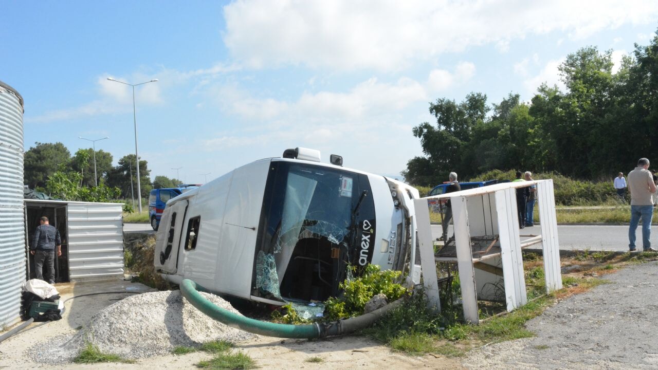 manavgatta korkunc kaza J4K91q7m