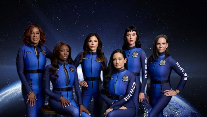 Müzikçi Katy Perry uzaya çıkan 6 bayan ortasında | Astronot üzere eğitim aldılar 71 muzikci katy perry uzaya cikan 6 bayan ortasinda astronot uzere egitim aldilar