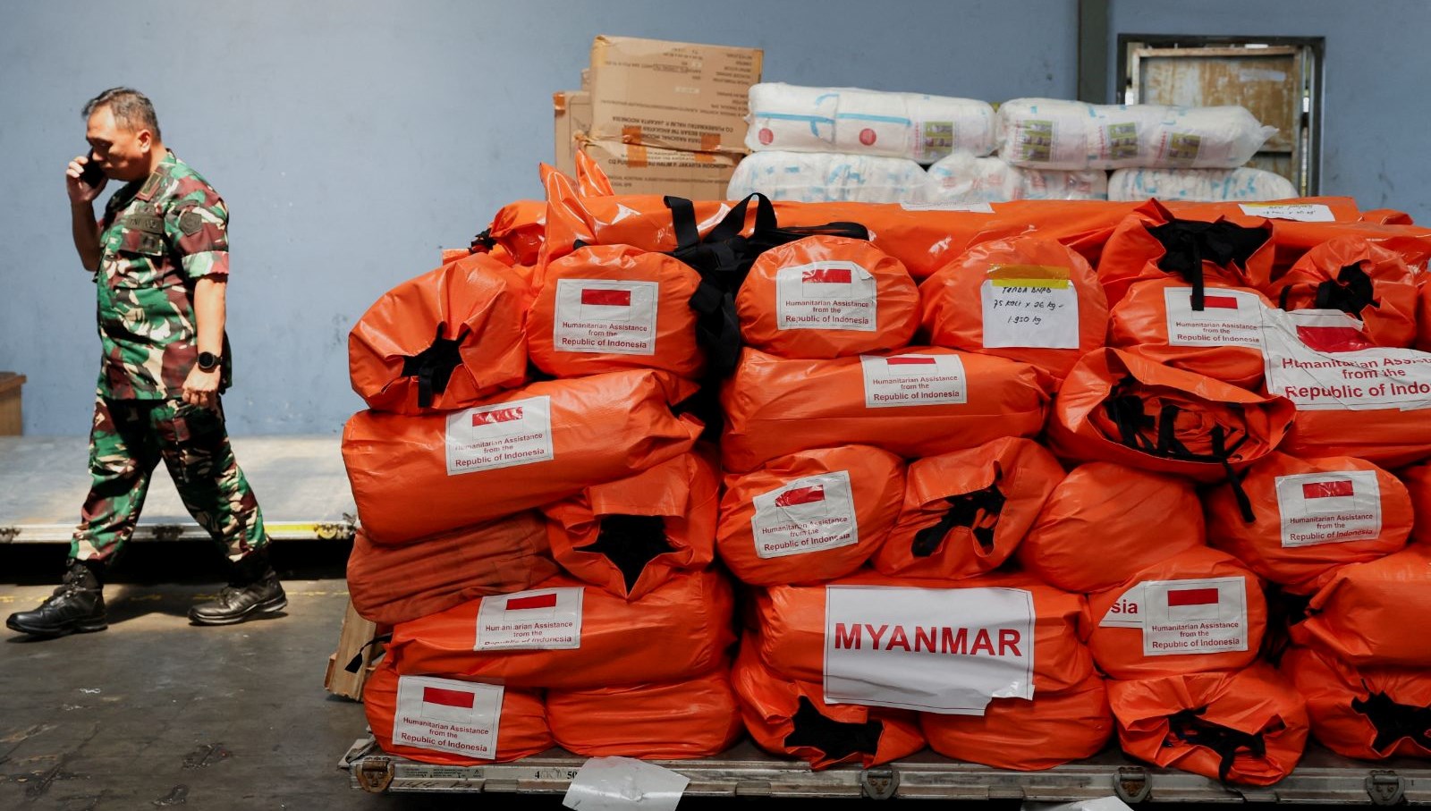 myanmarda yardim konvoyuna uyari atesi tYBw3Mu3