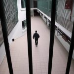 new yorkta 10 gardiyan bir mahkumu doverek oldurdu uYR1ehAU