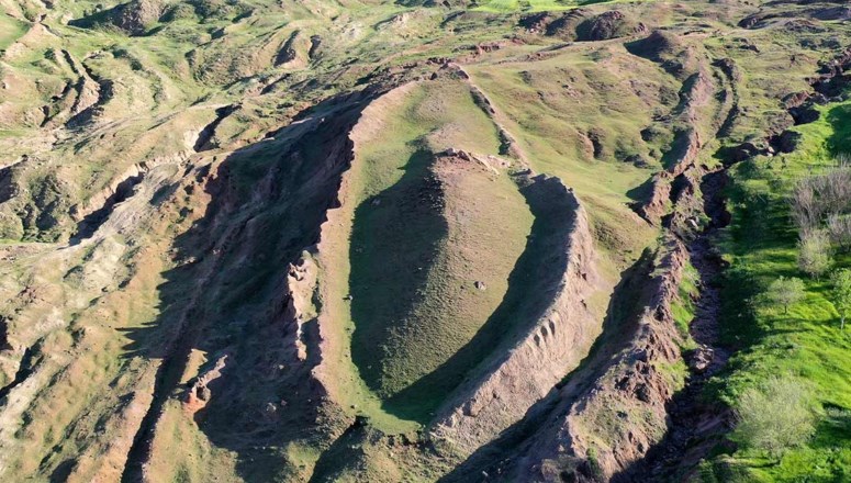 Nuh'un Gemisi Türkiye'de mi? Bilim insanları hafriyat planlarını açıkladı 71 nuhun gemisi turkiyede mi bilim insanlari hafriyat planlarini acikladi GCQFtEcF