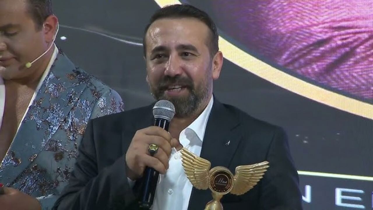 odullu metafizik uzmani ve arkadasi tutuklandi