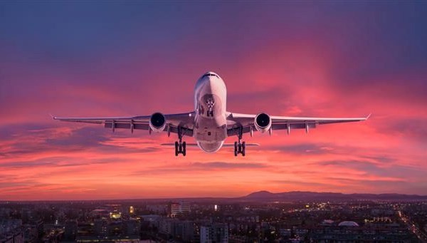 ortadoguda bir birinci parti ucagi kalkisa hazir