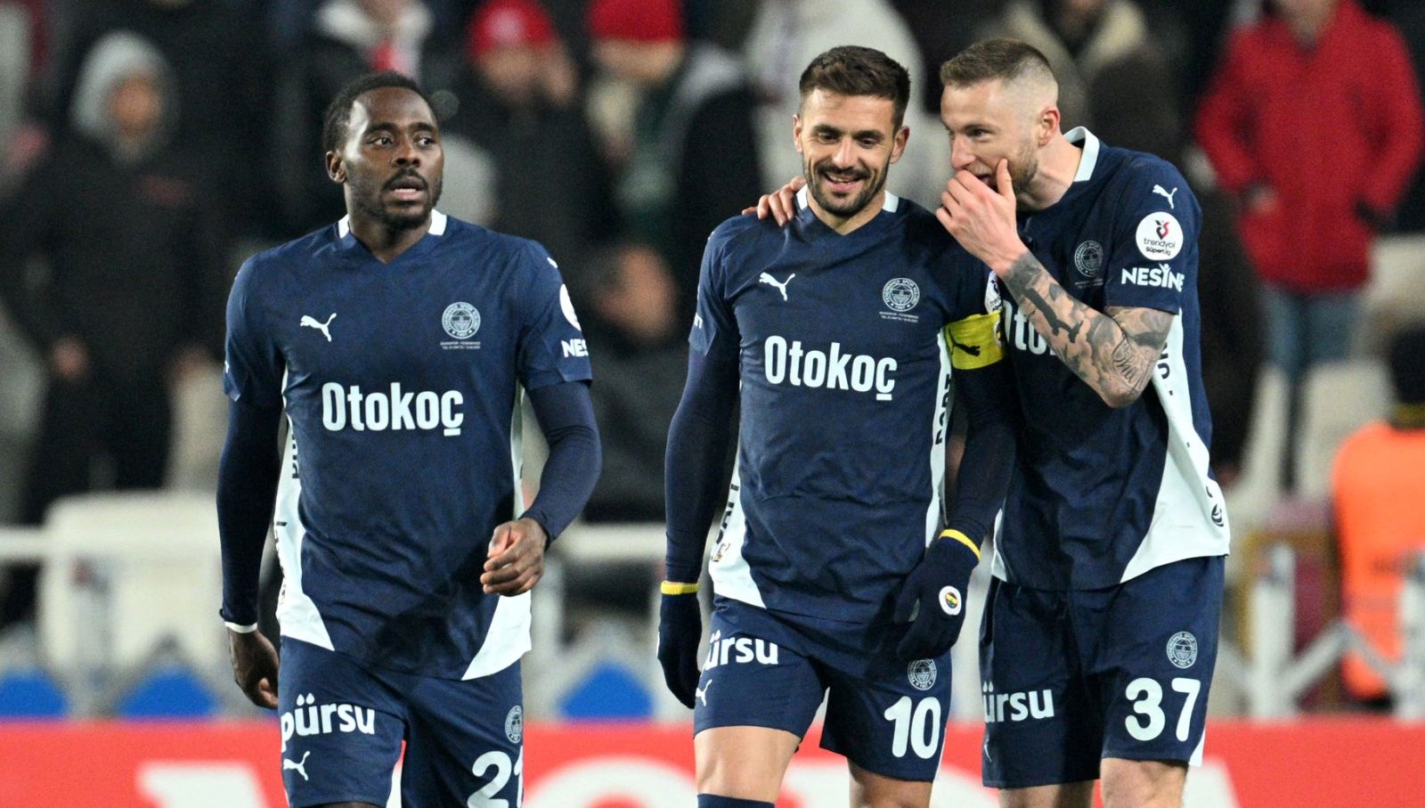 osayi samuel sessizligini bozdu baskanla gorusecegiz PQvChhGa