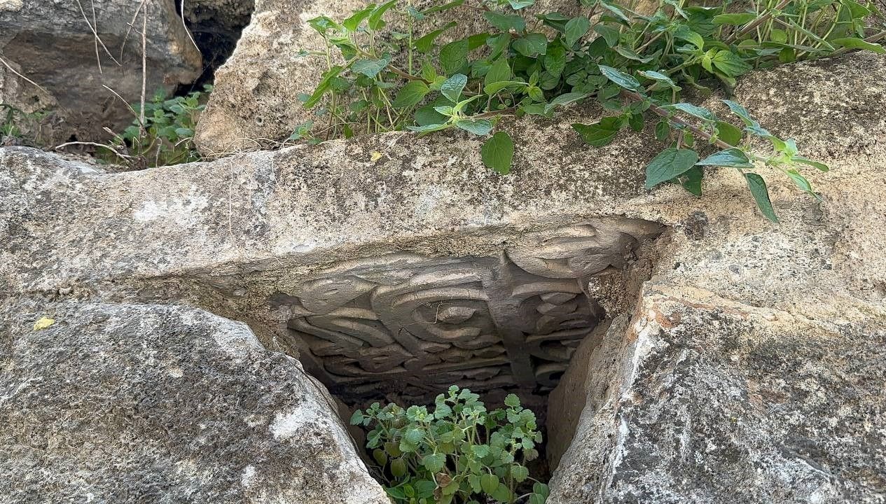 osmanli devrine iliskin mezar tasi bulundu su yolunu ziyaret eden turistler fark etti rfsbIz6f