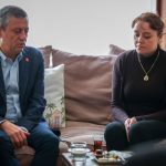 ozgur ozelden taziye ziyareti Z74R3CWS