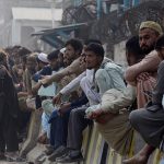 pakistan 80 bin afgani hudut disi etti fDBELXLZ