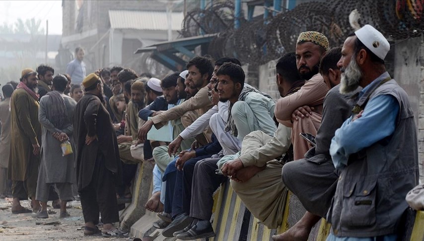 pakistan 80 bin afgani hudut disi etti fDBELXLZ
