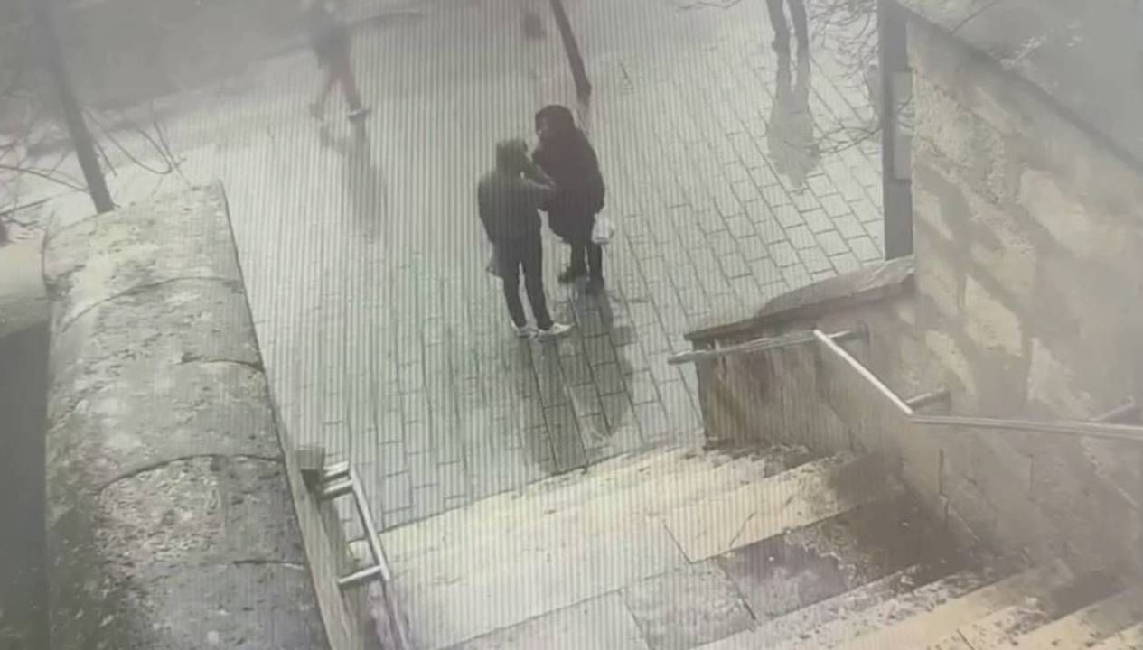 'Polisiz' Yalanıyla Milyonluk Vurgun: Akademisyen ve Emekliler Hedefte 71 polis palavrasiyla akademisyen ve emeklinin milyonlarca lirasini dolandirdilar GpgVEU6m