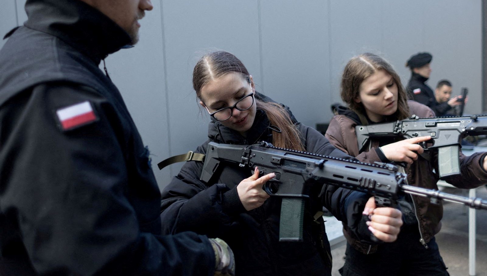 polonya savasa hazirlaniyor siviller askeri egitime basladi PMM24yzZ
