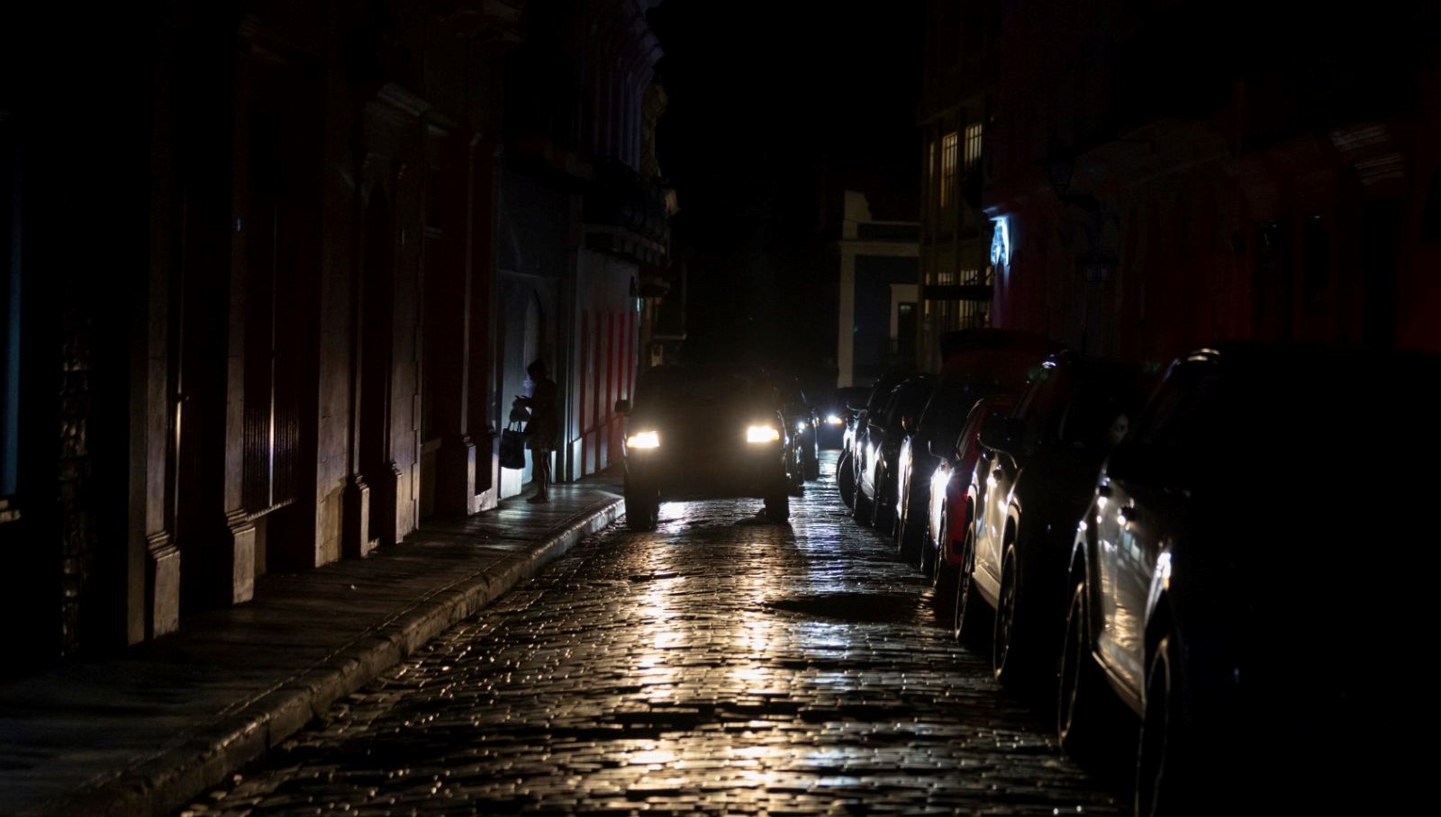 porto riko karanliga gomuldu elektrik kesintileri suruyor t8CskwpF