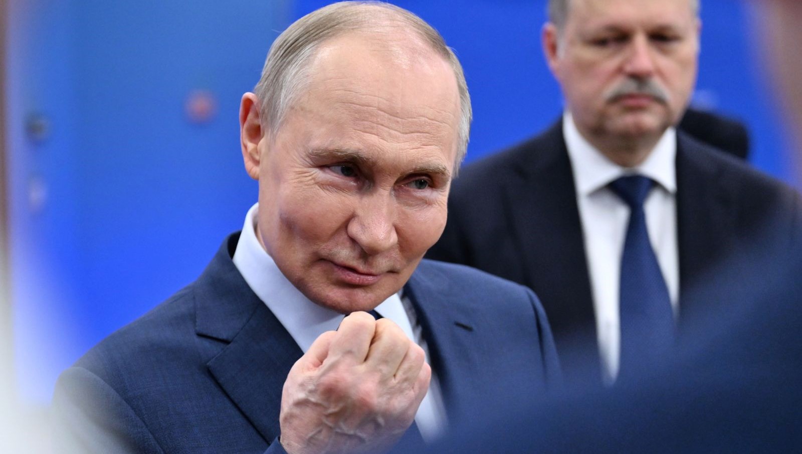 putinden muska ovgu dolu kelamlar sovyet efsanesi ile karsilastirdi 468qY95W