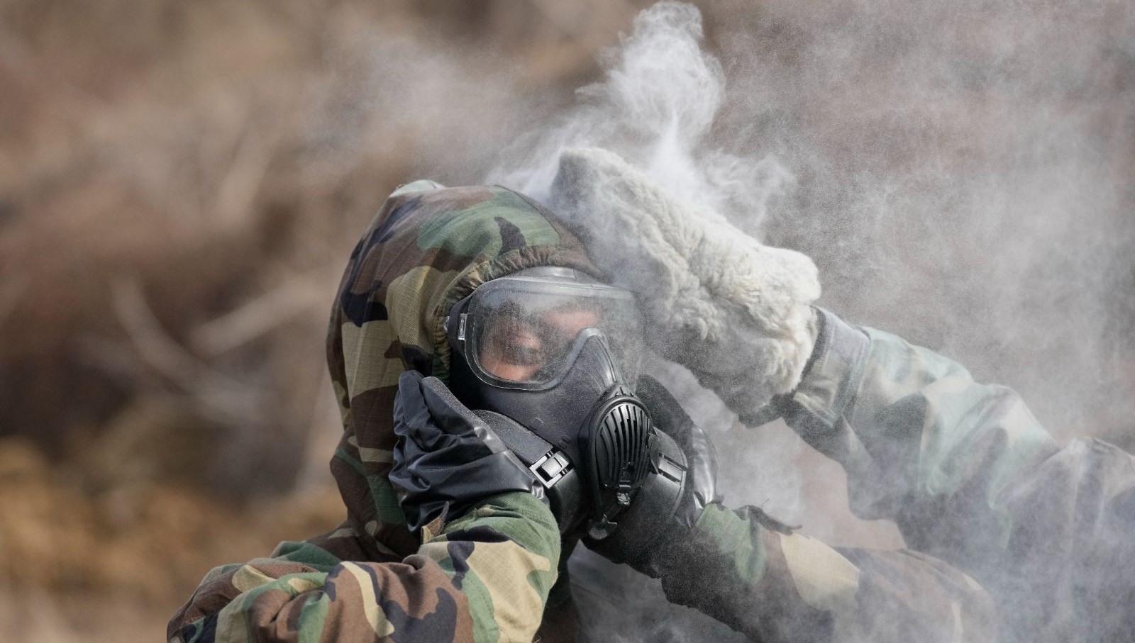 putinin kirli savasina gaz maskeli cevap kimyasal silahlarin tesiri azaltilabilir mi WMTnMIMf