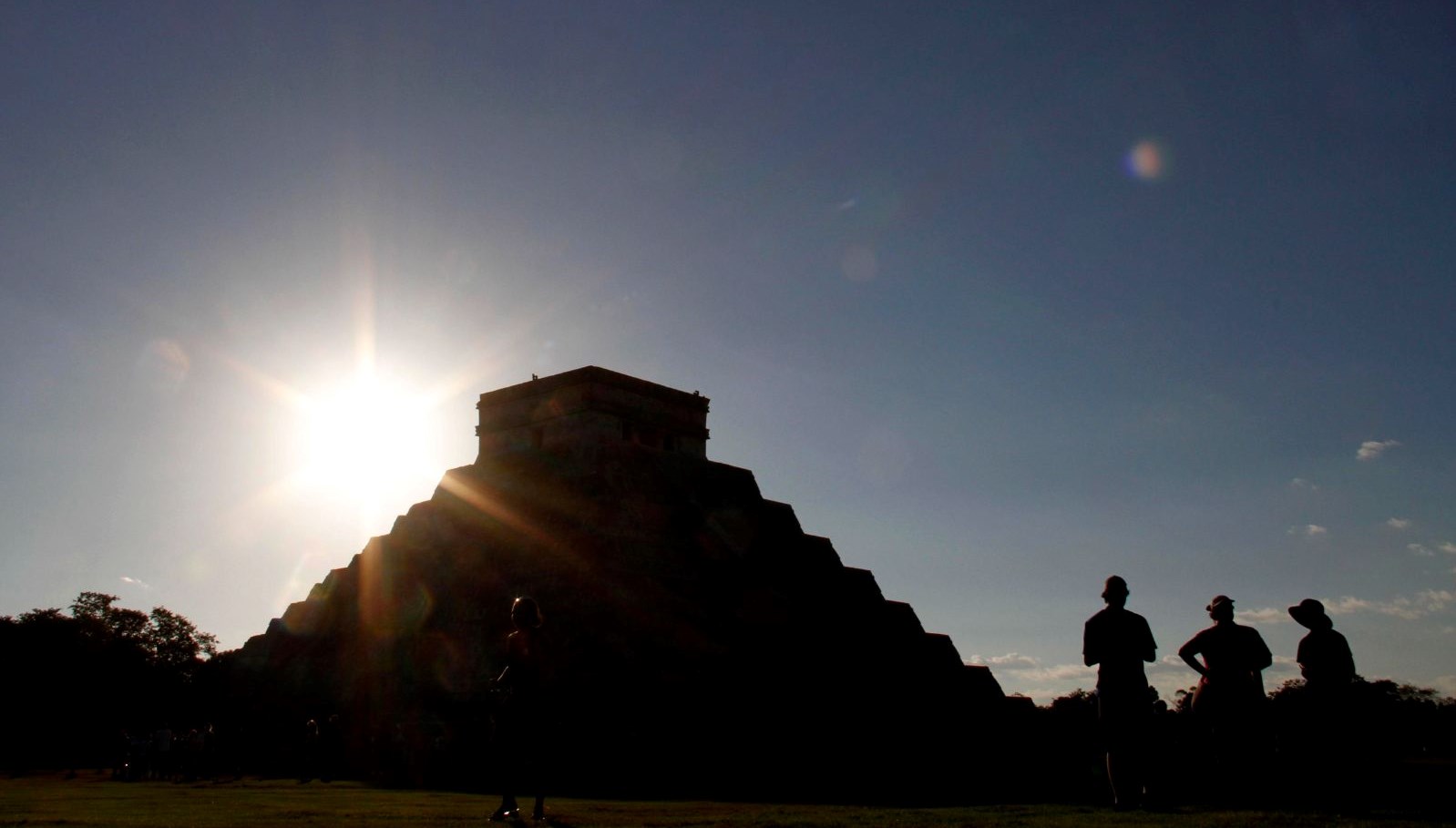 rituel tarihi mayalara iliskin bin 700 yillik gizemli sunak bulundu QZZ4pFCJ