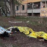 rusya zelenskinin memleketini balistik fuzeyle vurdu cocuk parkinda cansiz vucutlar FBwDlDhm