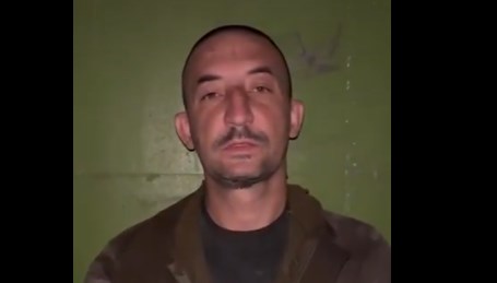 rusyada birinci sefer bir asker teslim oldugu icin mahpusla cezalandirildi