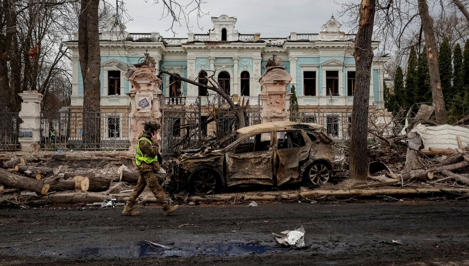 rusyadan sumy savunmasi ukraynali askeri yetkililerin toplantisi vuruldu zECFedPA