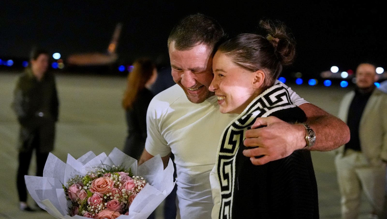 Rusya’nın özgür bıraktığı balerinin sevgilisi anlattı: “Biden idaresine bir yıl yalvardım” 71 rusyanin ozgur biraktigi balerinin sevgilisi anlatti biden idaresine bir yil yalvardim a9eHALXP