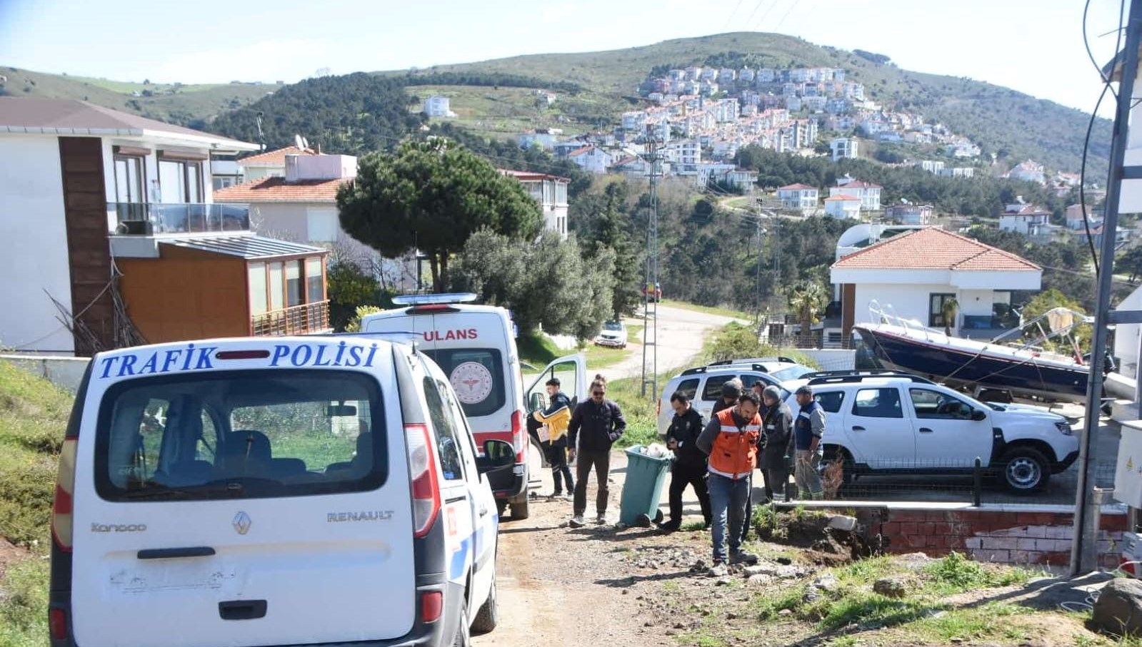 sinopta yuksekten dusen personel yaralandi Kf7yqIi9