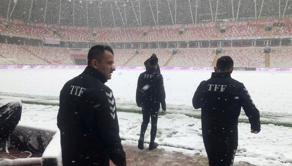 sivasspor fenerbahce maci ertelenecek mi baslama saatinde kar yagisi beklentisi OduXVY3v