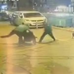 sokak ortasinda gasp tekme tokat dovup parasini aldilar TrQ6PCMk