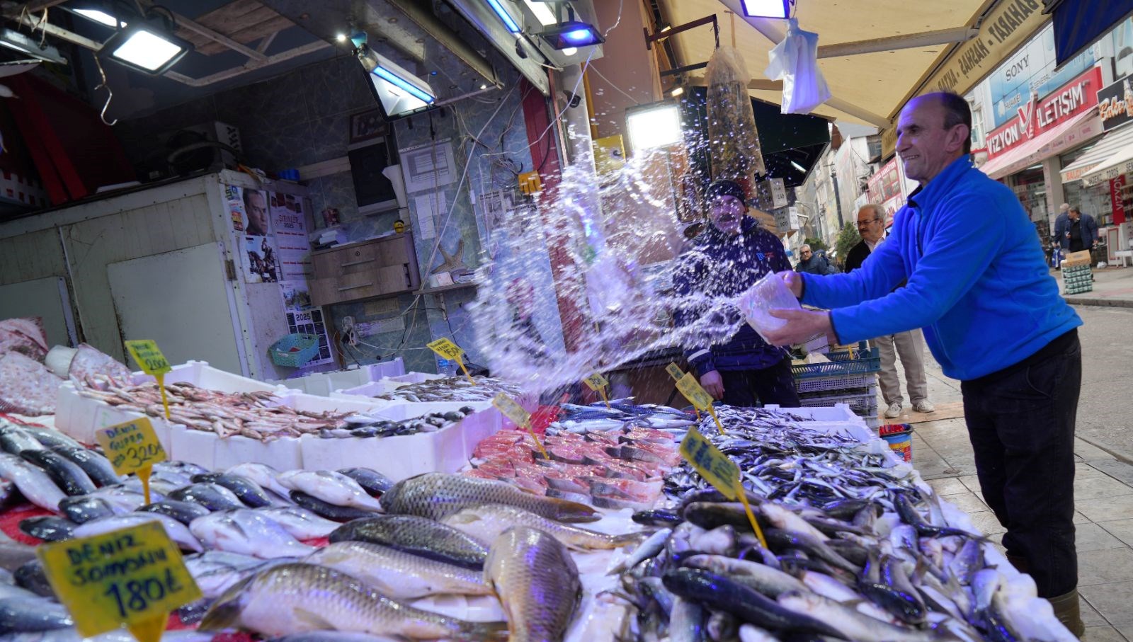 son baliklar tezgahta av donemi 15 nisanda bitecek dSPkGYXM