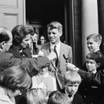 suikaste kurban gitmisti robert f kennedy dokumanlari yayimlandi 6JzwOmbl