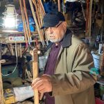 tabiattan toplayip donusturuyor meskeninin odunlugunu atolyeye cevirdi quMNR7Bq