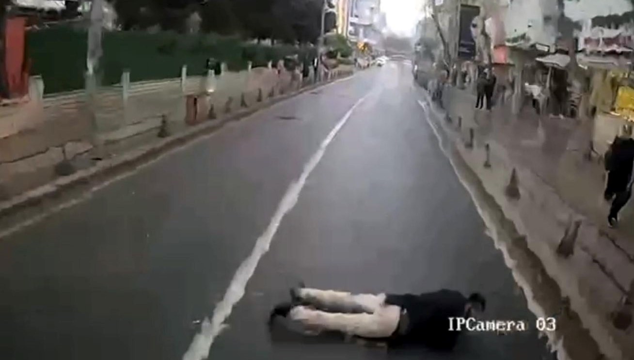 Tekirdağ'da Şoke Eden Anlar: Otobüsün Önünde Yaşanan Akıl Almaz Olay 71 tekirdagda akilalmaz olay bir anda otobusun onune yatti