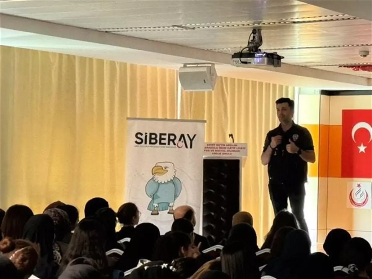 tekirdagda ogrenciler siber curumlere karsi bilgilendirildi QjqlXzvc