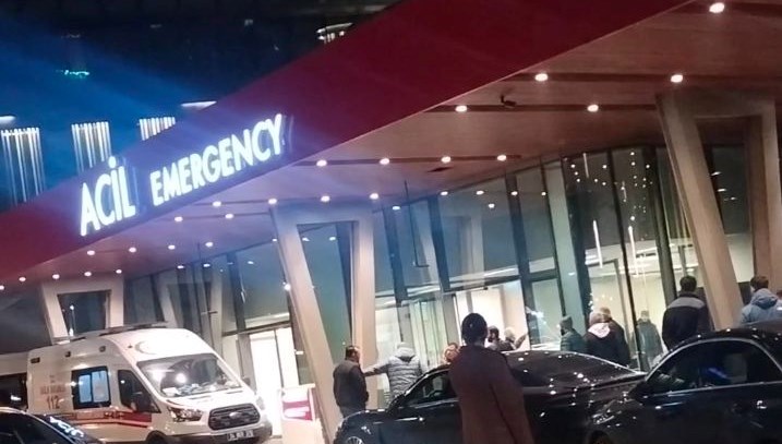 telefon gorusmesi icin disari cikti silahli atakta olduruldu jMhV8ElH