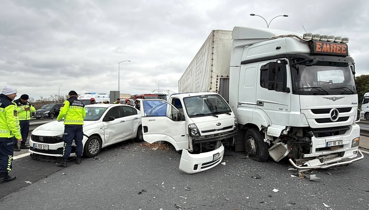temde zincirleme kaza ankara istikameti ulasima kapandi wJhP7mVE