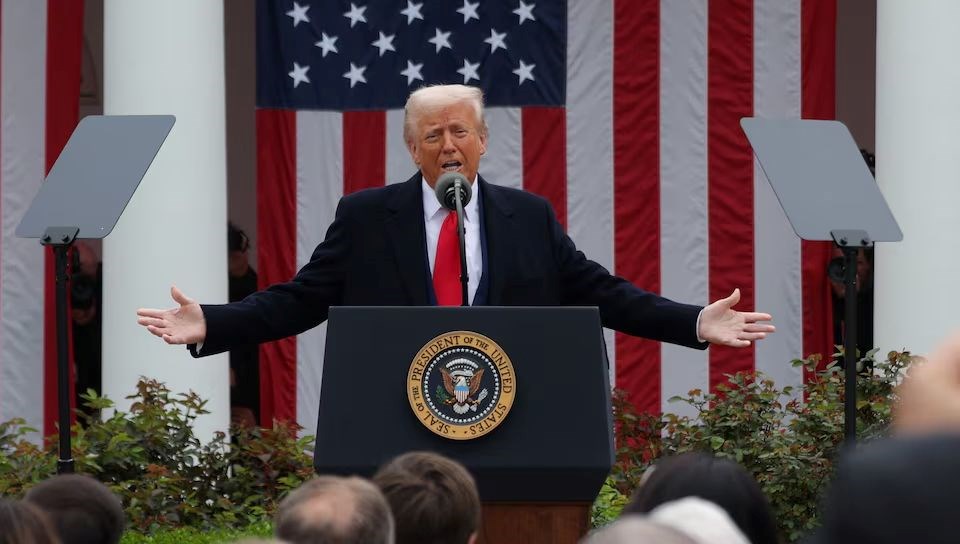 trump dis ulkelerde uretilen arabalara yuzde 25 vergi getirilecek MVLeFpPI