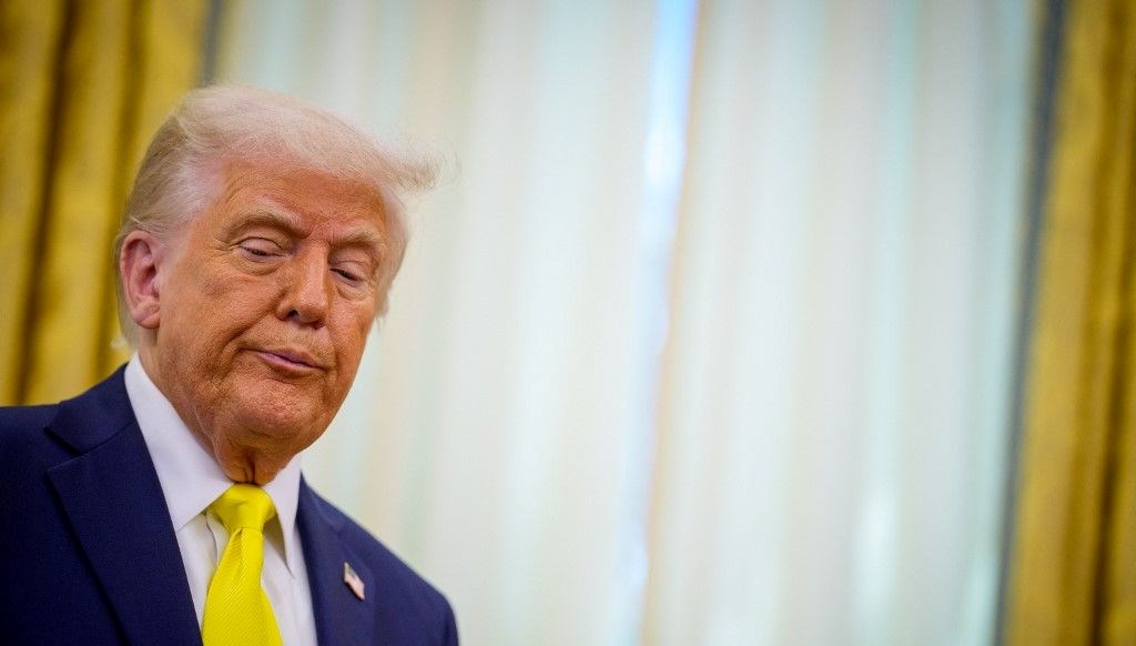 trump dusuk performans gosteren calisanlari aninda isten atacak CUFRMMiW