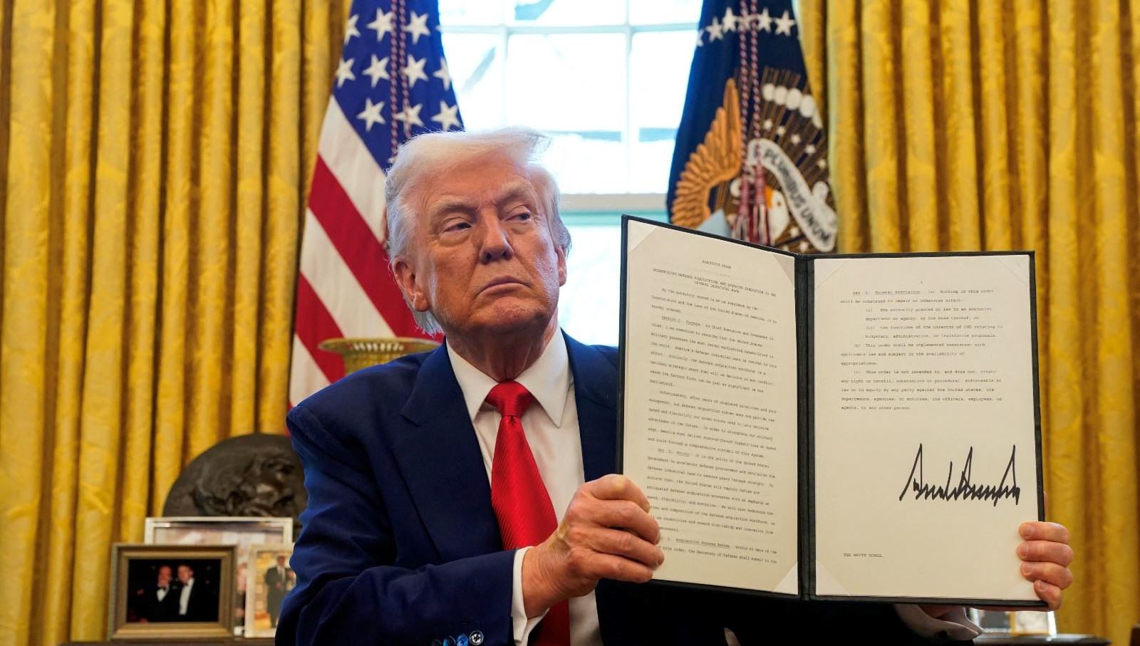 trumptan yeni kararnameler bu defa kendisini elestirenleri gaye aldi ZThv9Avl