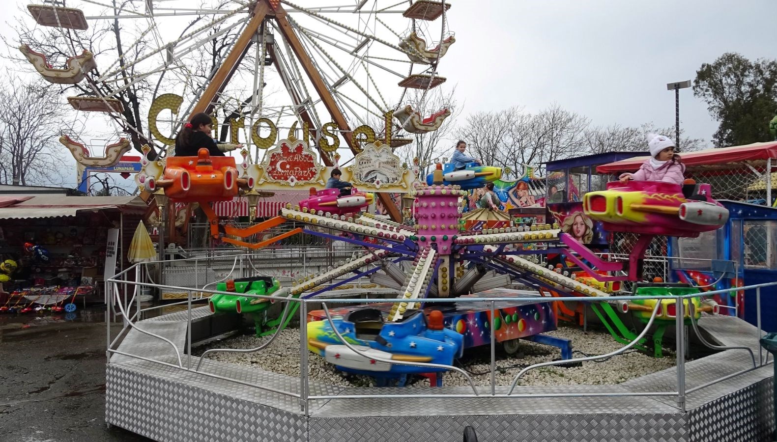 Nostalji Hüsranı: Tarihi Lunapark Ruhsat Engeline Takıldı, Kepenk İndiriyor 71 turkiyenin en eski 2 lunaparki ruhsatsiz cikti kapaniyor