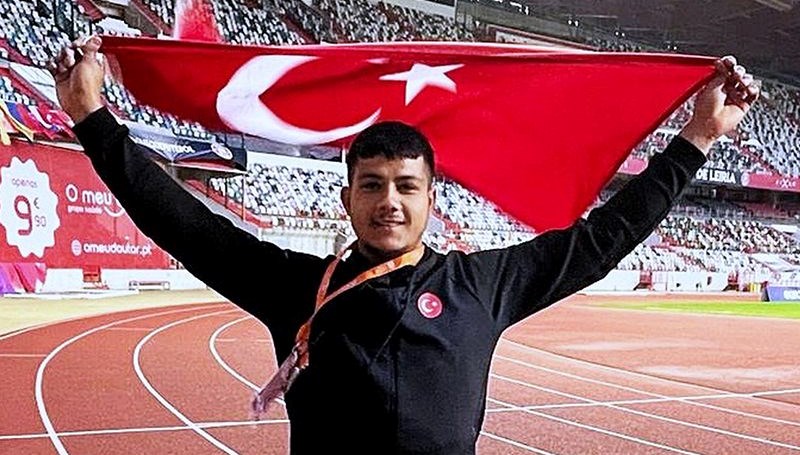 Ulusal atletlerden İran'da 2 madalya birden! 71 ulusal atletlerden iranda 2 madalya birden