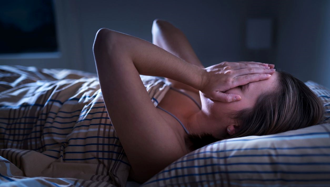 Uyku durumu omurganızı nasıl etkiliyor: Her gece sırtınıza ziyan mı veriyorsunuz? 71 uyku durumu omurganizi nasil etkiliyor her gece sirtiniza ziyan mi veriyorsunuz 4MA8hzdI