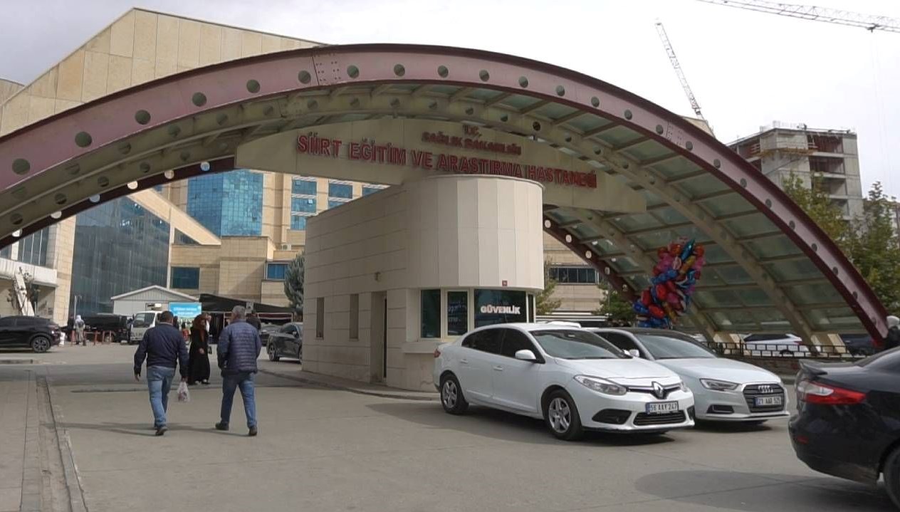 Üzerine tatlı şerbeti dökülen üç yaşındaki çocuk yaralandı 71 uzerine tatli serbeti dokulen uc yasindaki cocuk yaralandi 37a7BJYq