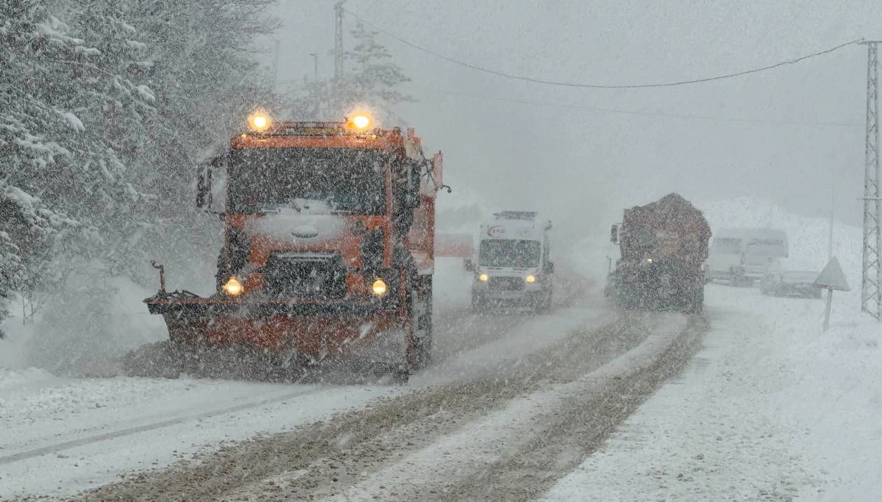yarin okullar tatil mi 15 nisan kar tatili olan vilayetler listesi PYQQwBBe