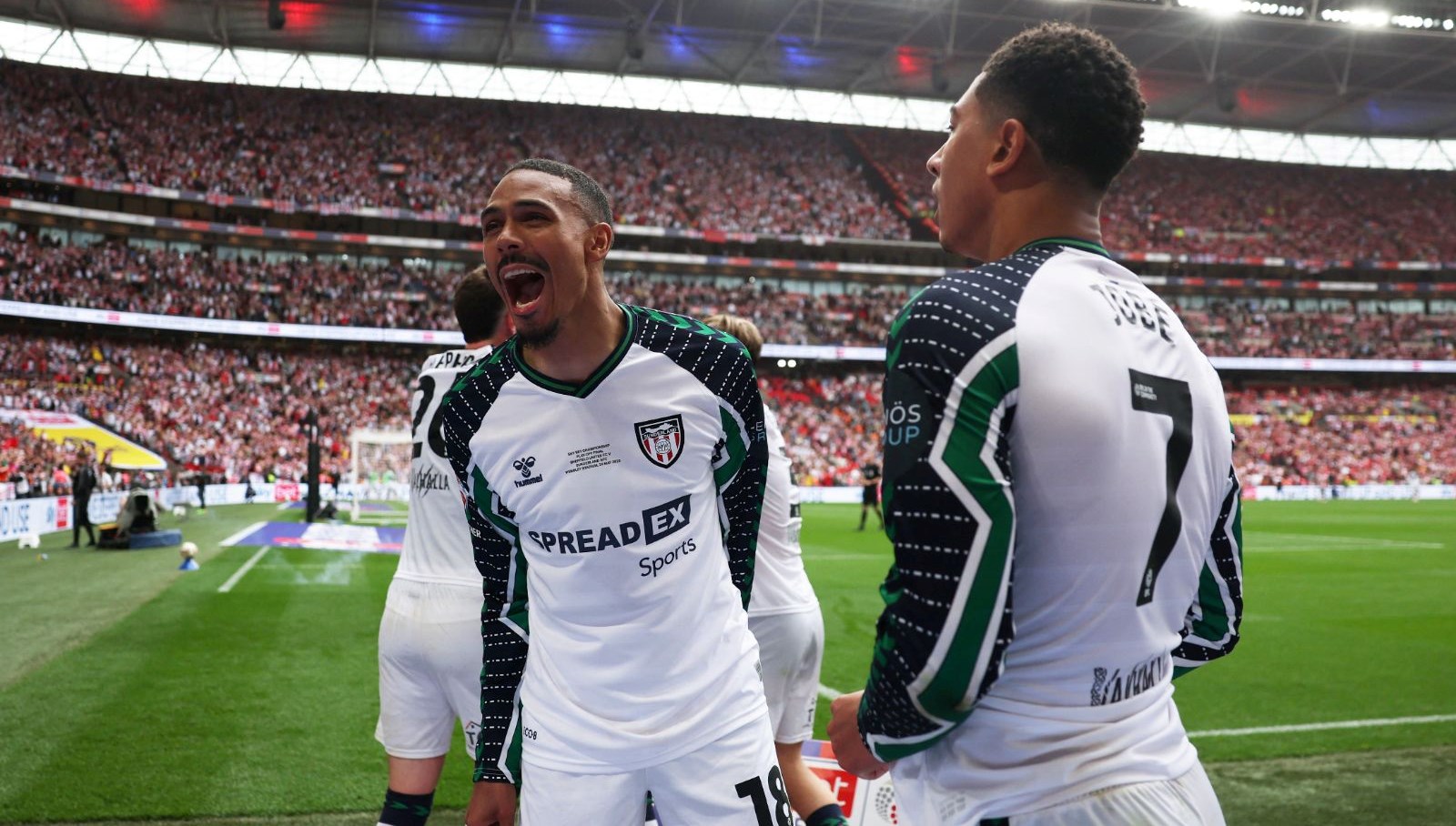 90+5'te gelen gol, Sunderland'i yıllar sonra Premier Lig'e taşıdı 71 905te gelen gol sunderlandi yillar sonra premier lige tasidi