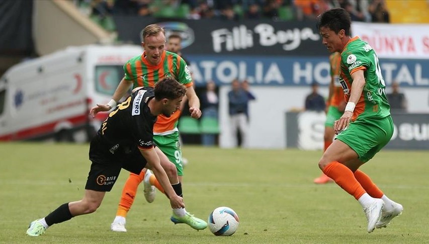 alanyada puanlar paylasildi Gp22WaGe