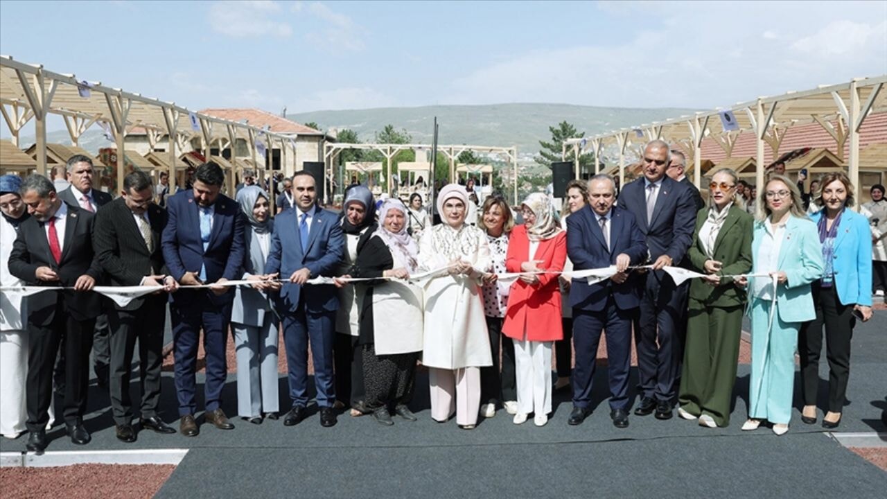 anadoludakiler kapadokya pazari acildi emine erdogandan onemli paylasim Xd5nCl39