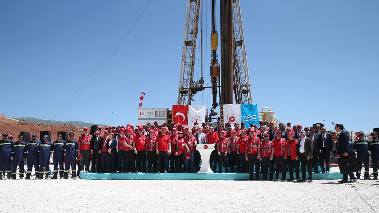 bakan bayraktardan gabar petrolu aciklamasi 7Bbbs9cq