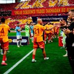 basaksehir sampiyon galatasarayi alkisladi qVr6I6af