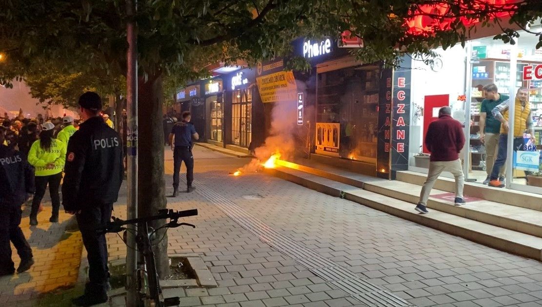 bursada fenerbahceliler dernegine mesale atan taraftar gozaltina alindi QLZJYfki