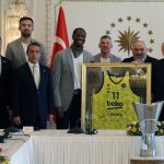 cumhurbaskani erdogan fenerbahce bekoyu kabul etti nigel hayes davisten forma ikrami AFWulIji