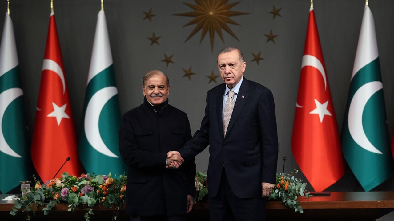 cumhurbaskani erdogan pakistanin tavrini destekliyoruz KgBX4kf3