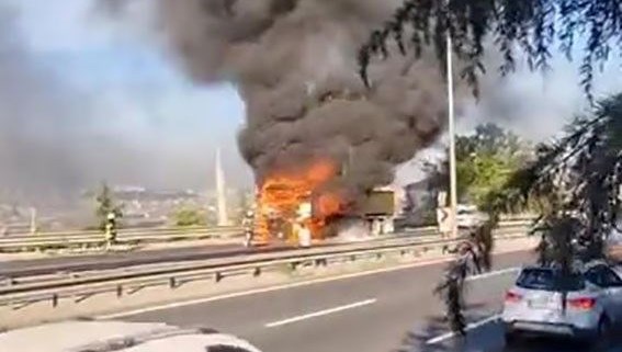 d 100de tir yangini trafik kilitlendi dFC7Vak6